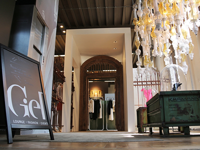 400 bijgielwinkelentreeIMG 7813 Snapseed