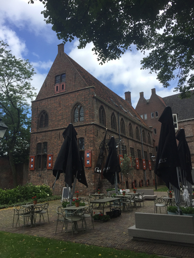 400bijgielgebouwIMG 4093