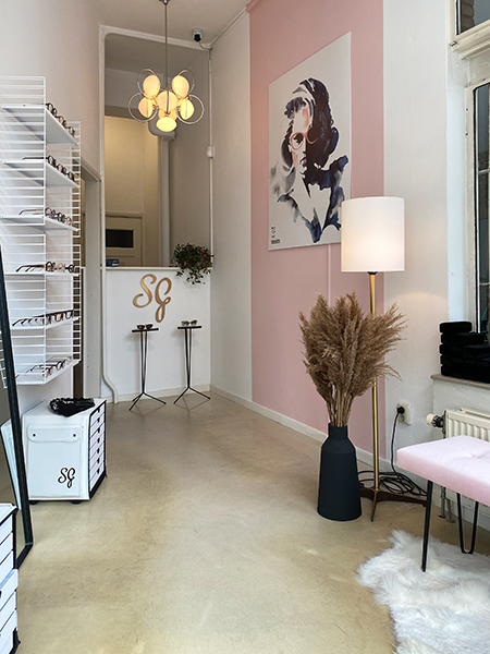 450suzyglamSGblick01